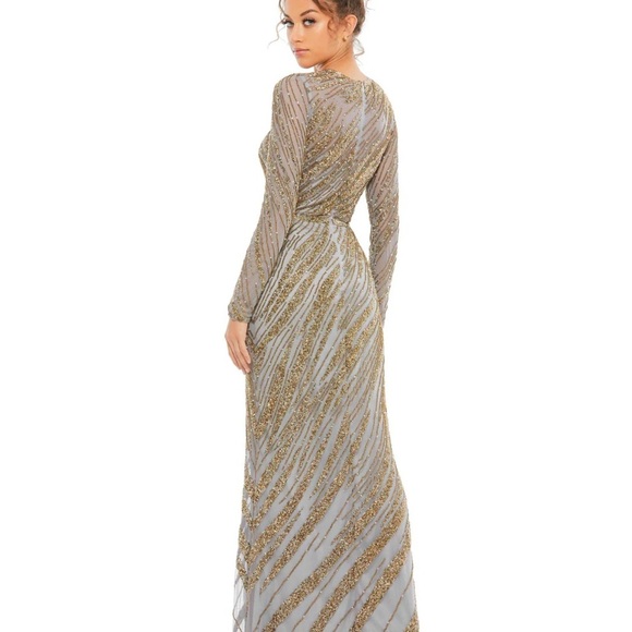 Mac Duggal NWT 5240 Long Sleeve Beaded Column Gown - Picture 2 of 12